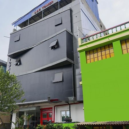 Super Town House Hi5 Aditya International Bhubaneswar Buitenkant foto